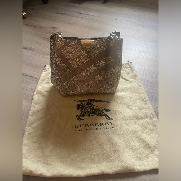 Burberry Handbags - gold burberry bag